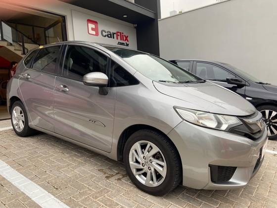 HONDA FIT 1.5 DX 16V FLEX 4P AUTOMÁTICO HONDA FIT 1.5 DX 16V FLEX 4P AUTOMÁTICO